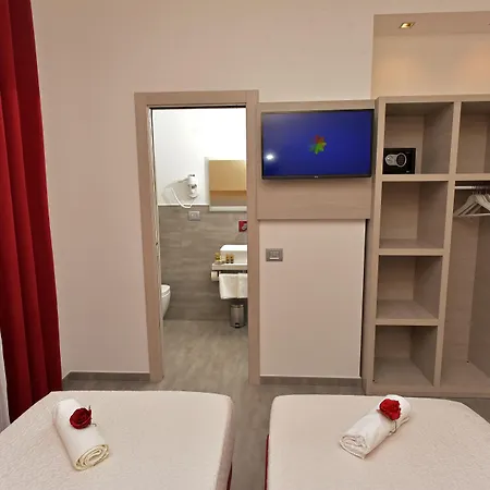 Eden 게스트하우스 4*